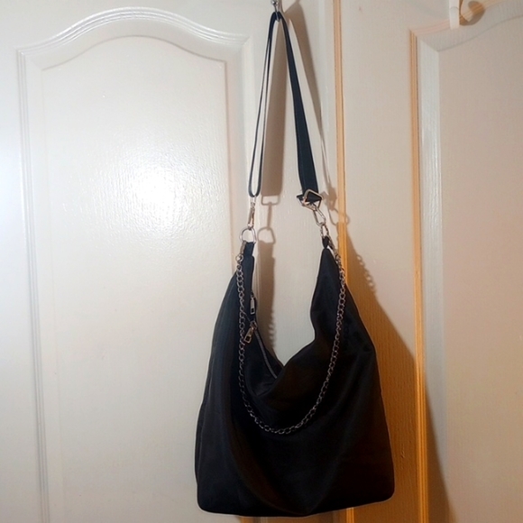 Handbags - Black casual Purse with silver chain